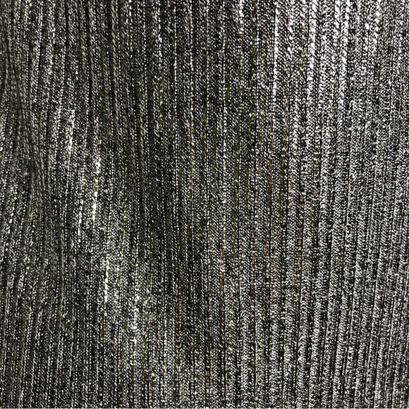 WHBM silver metallic flutter sleeve v neck top size Extra Extra Small XXS - Picture 9 of 14